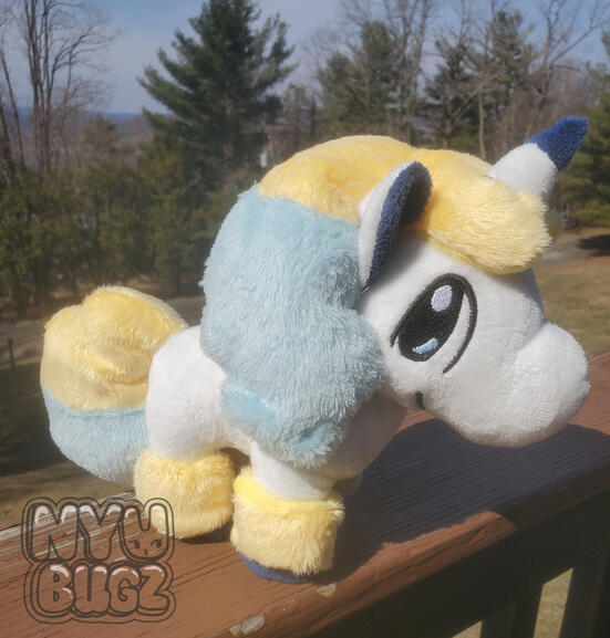 Pokemon Time Galarian Ponyta (Shiny)